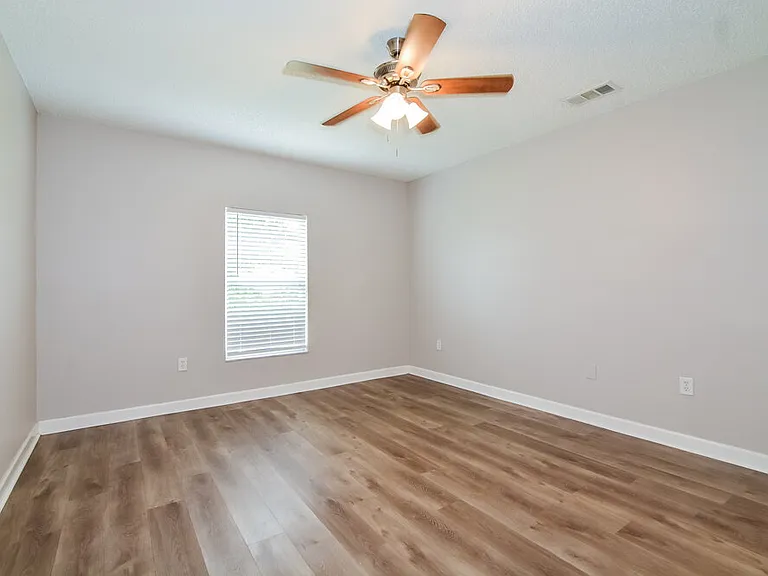 627 Cotulla Dr — Photo 9
