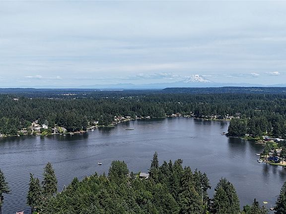 2nd image of 3901 Long Lake Dr SE