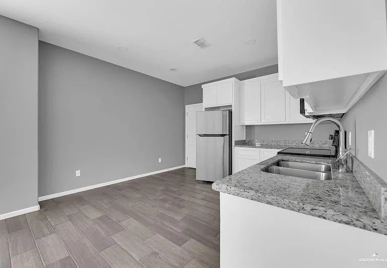 3906 Paola St #4 — Photo 6