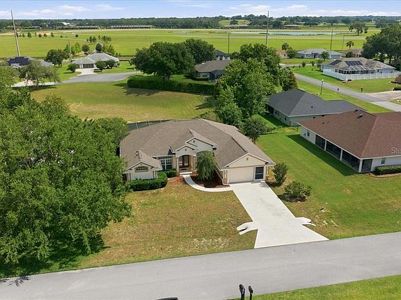 3rd image of 5545 SW 81st Pl