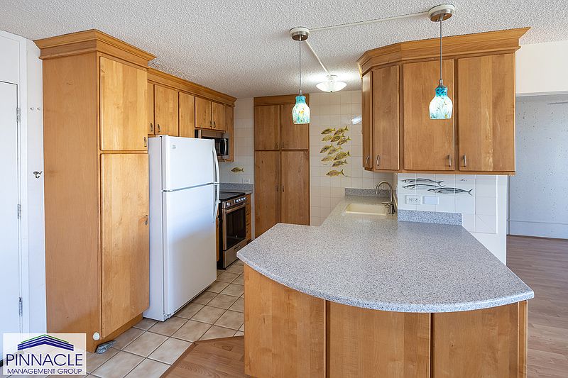 1st image of 754 Ekela Ave APT 606
