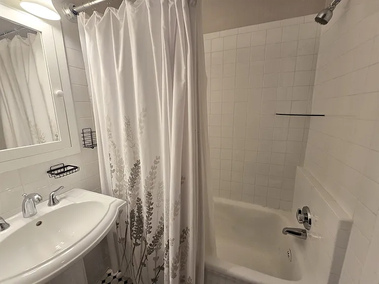 21 Beacon St #6C — Photo 21