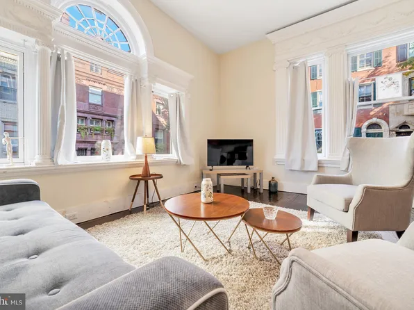 1836 Delancey St, Philadelphia, PA