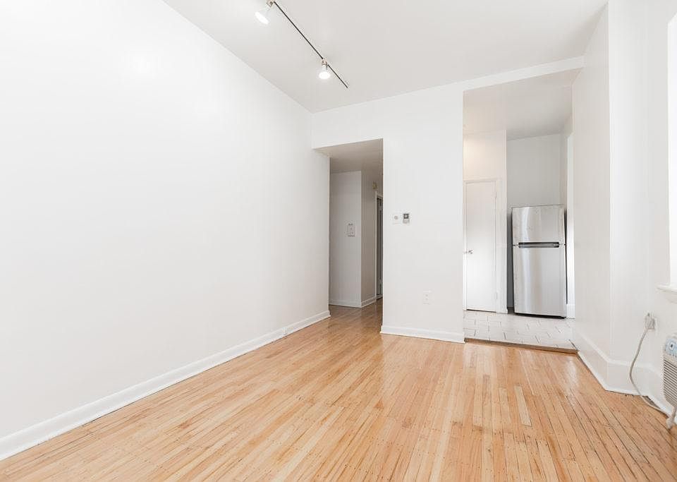 1st image of 425 S Carlisle St APT 4C
