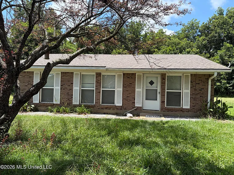 3521 Horn Lake Rd S — Photo 1