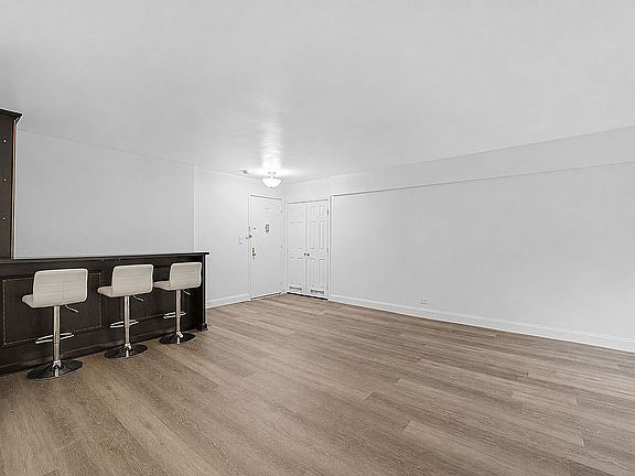 4th image of 2661 Marion Ave APT 2B