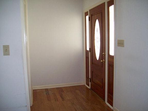 2nd image of 134 Rose Ln