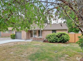 10714 39th Ave NE, Seattle, WA 98125