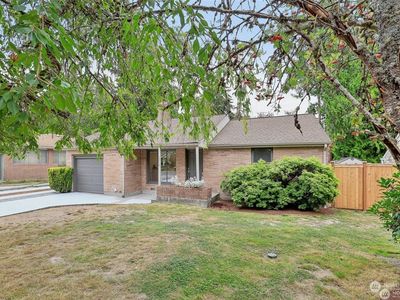 10714 39th Avenue NE, Seattle, WA, 98125