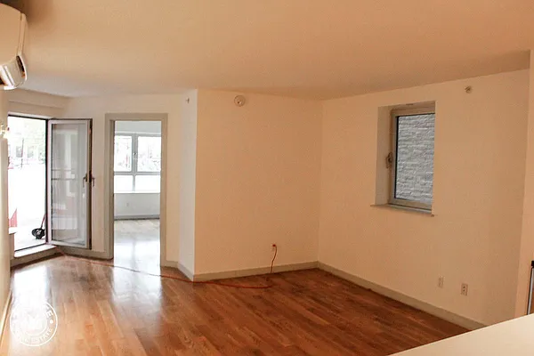 Rented by EXR | media 7