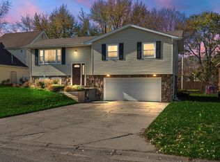 9 Ventnor, Hebron, IN 46341