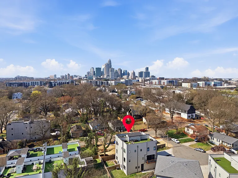 1602 Julia Maulden Pl — Photo 2