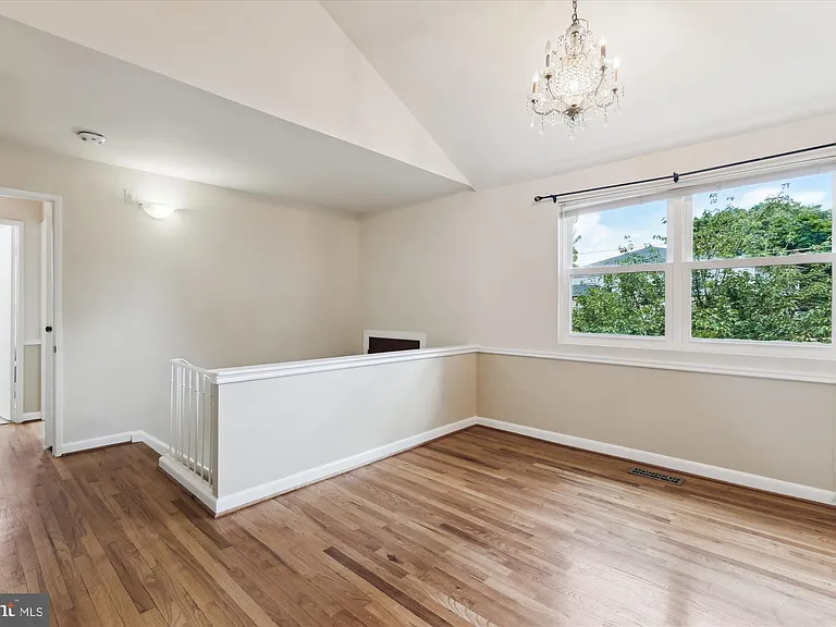 6916 Southridge Dr — Photo 6