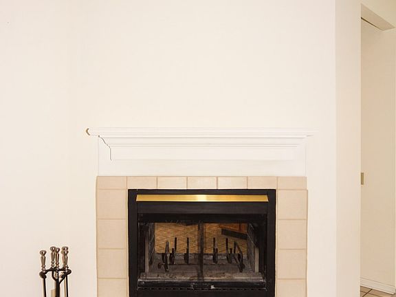 5th image of 2055 Fahey Dr