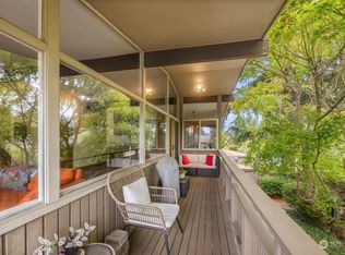 3001 22nd Ave W, Seattle, WA 98199