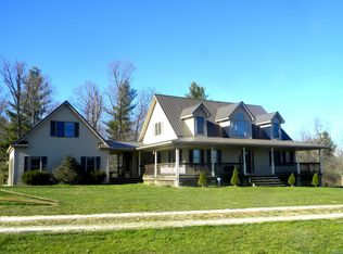 37 Service Rd, Campton, KY 41301