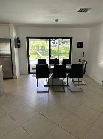 2400 SW 86th Ave — Photo 5