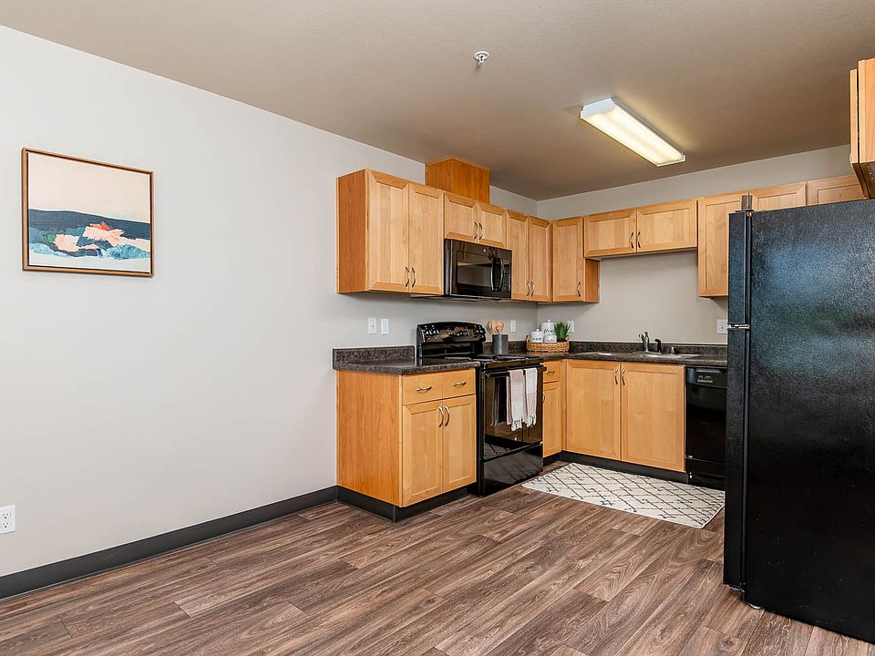 Meadow View | Kitchen and Dining Room