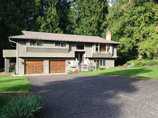 23645 NE Holladay St — Photo 1