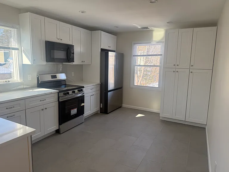 261 Wilson Ave #1 — Photo 6