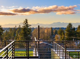 337 NE 90th St #3, Seattle, WA 98115