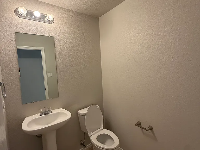 164 Ryan Cir #C — Photo 11