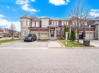 4 Moores Ct, Markham, ON L6B 0V7