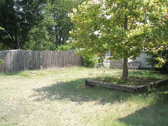 5th image of 1306 Cedar Dr