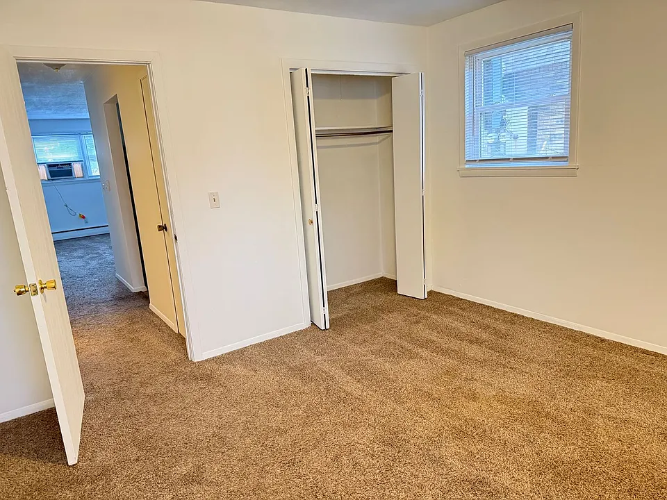322 Riley Dr