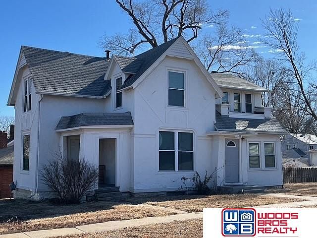 1st image of 3802 S 52nd St