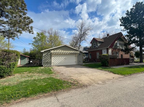 401 4th Ave W, Mobridge, SD 57601