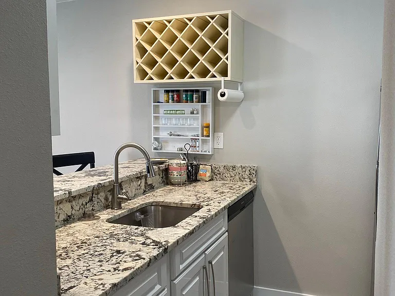 2201 N Garrett Ave #204 — Photo 14