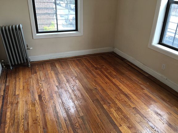 3rd image of 50 E 18th St #20B