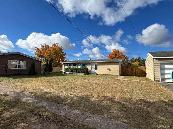 108 Provider St, Gwinn, MI 49841