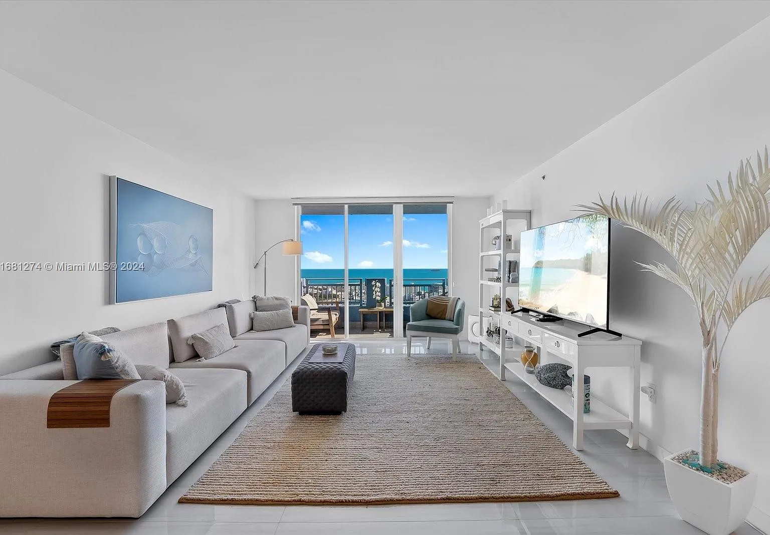 2 bed, 1080 sqft, $9,000 — Photo 1