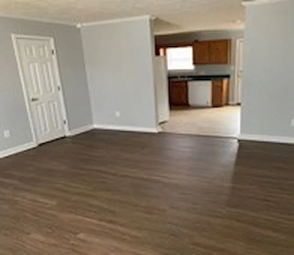 Building Photo - 1104A Woodland Dr