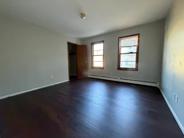 334 Willow St #3, Waterbury, CT 06710