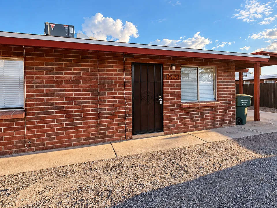 2945 N Palo Verde Blvd #2945