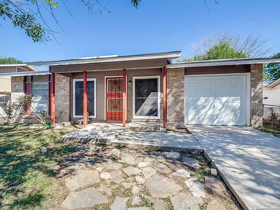 2nd image of 6707 MIDDLE OAKS DRIVE