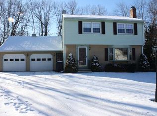 18 Nightingale Rd, Nashua, NH 03062