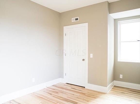 4th image of 313 Chittenden Ave