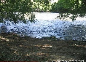 2nd image of 632 W Sackett Ave