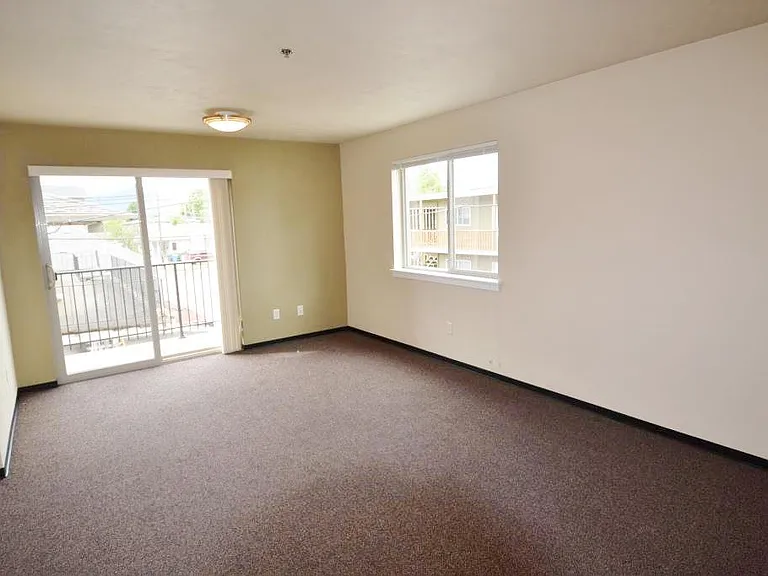 1754 Patterson St #9 — Photo 1