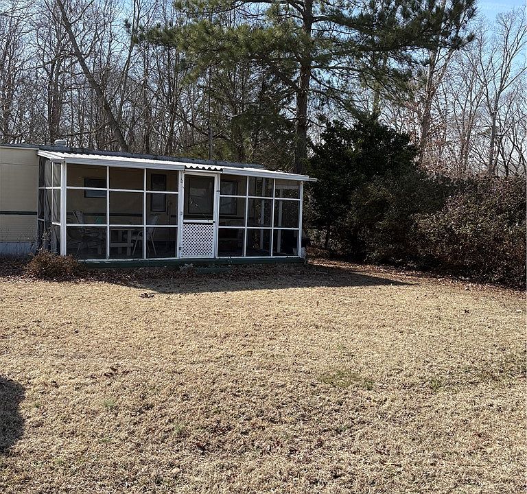 1st image of 459 James River Overview