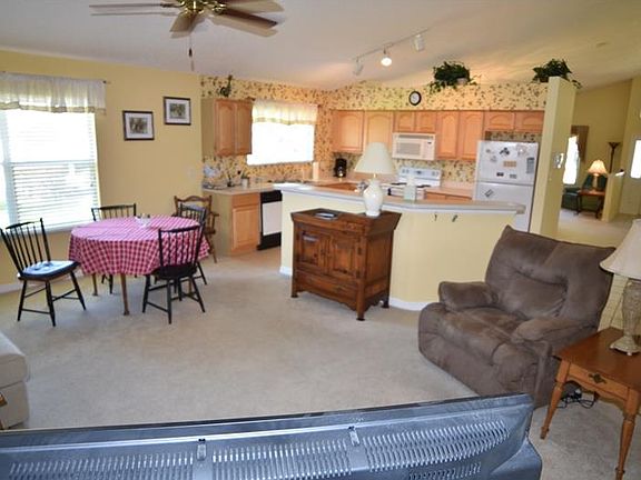 5th image of 4504 Eaglewood Dr