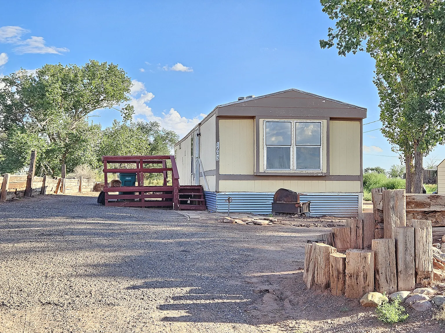 2 bed, 840 sqft, $1,000 — Photo 1