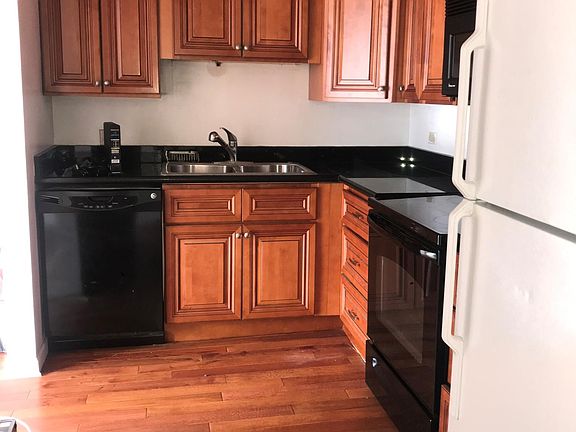 4th image of 200 N Dearborn St Unit 2601