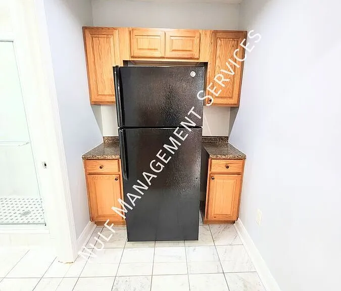 930 Portland St #2 — Photo 2