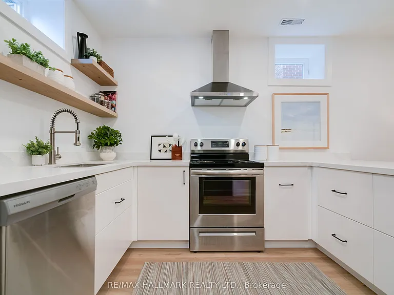 47 Park St #LOWER — Photo 6
