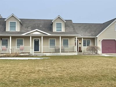 77 E Borton Rd, Essexville, MI, 48732